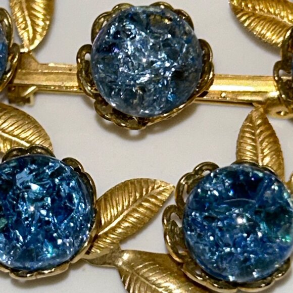 Vintage Gold-Tone Brooch With Blue Crackle Glass Stones & Leaf Design Rivet Set - Picture 7 of 16